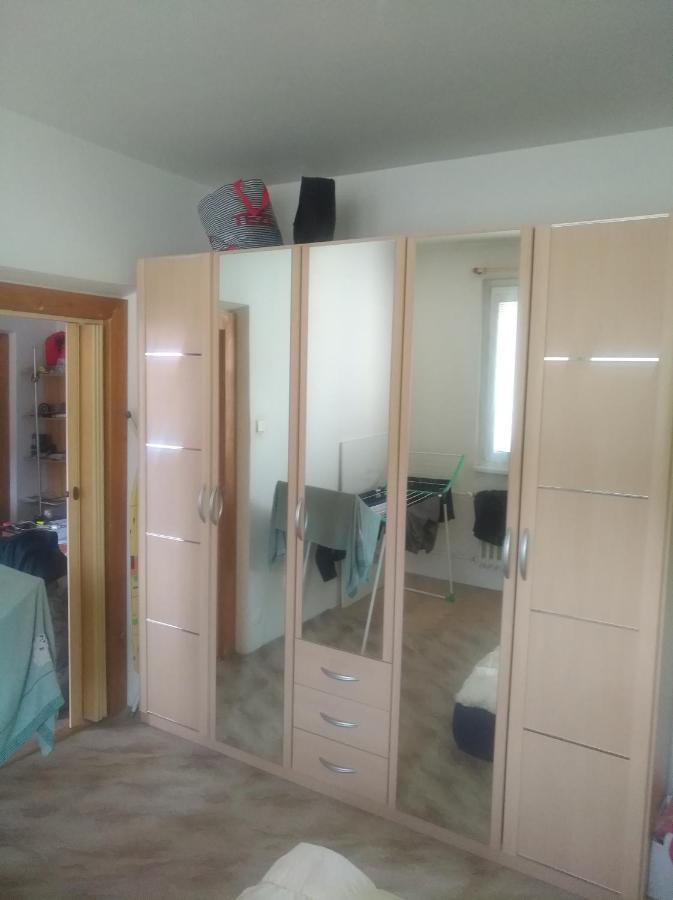 Byt 2+1 S Balkonem Vsetin Luaran gambar
