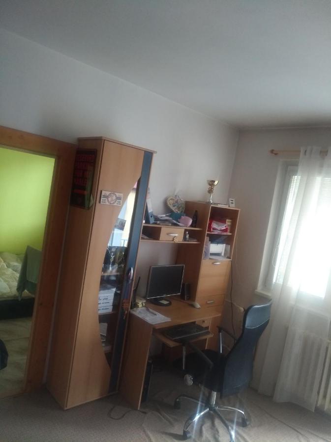 Byt 2+1 S Balkonem Vsetin Luaran gambar